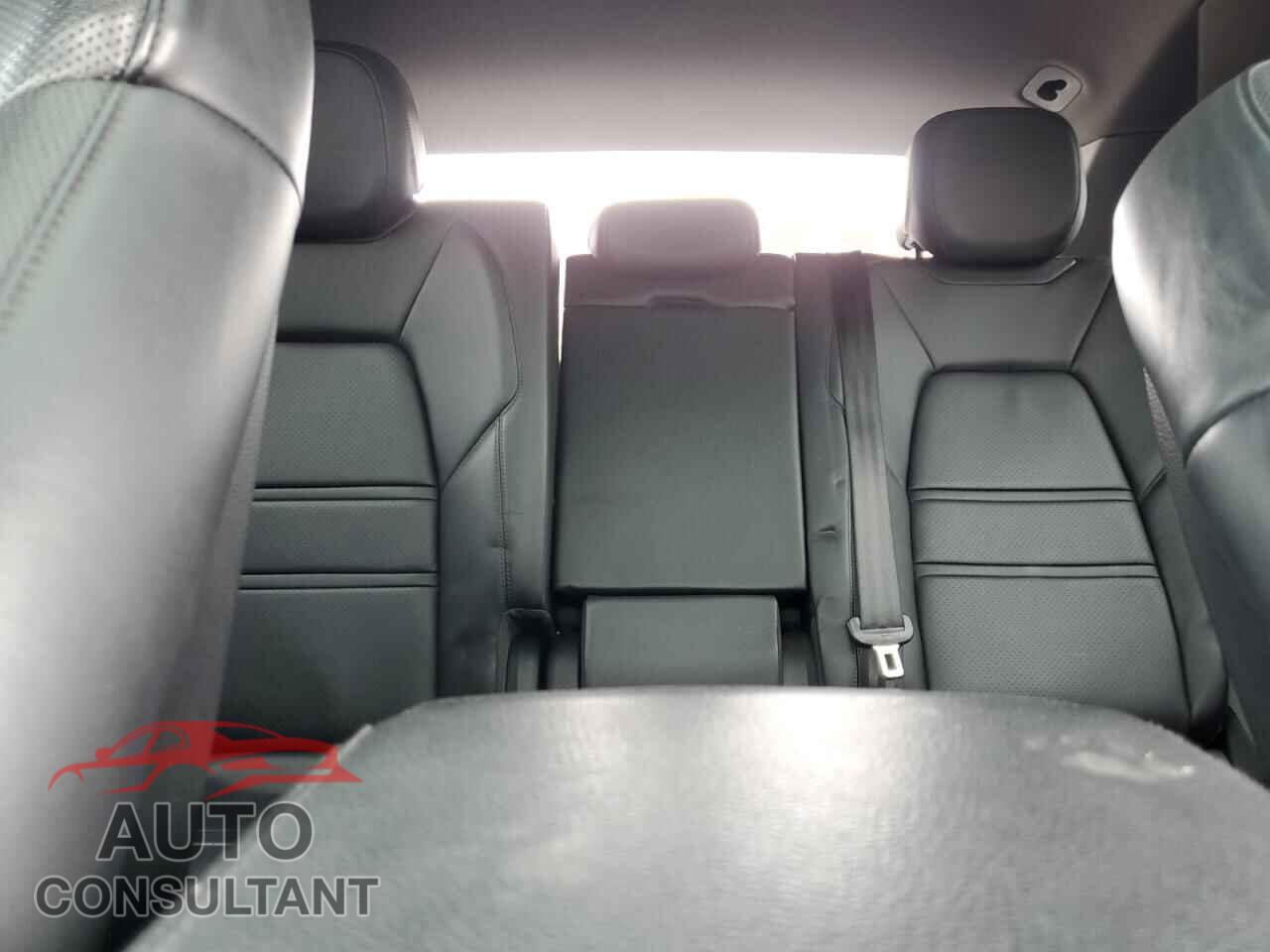 PORSCHE CAYENNE 2019 - WP1AA2AY1KDA08250