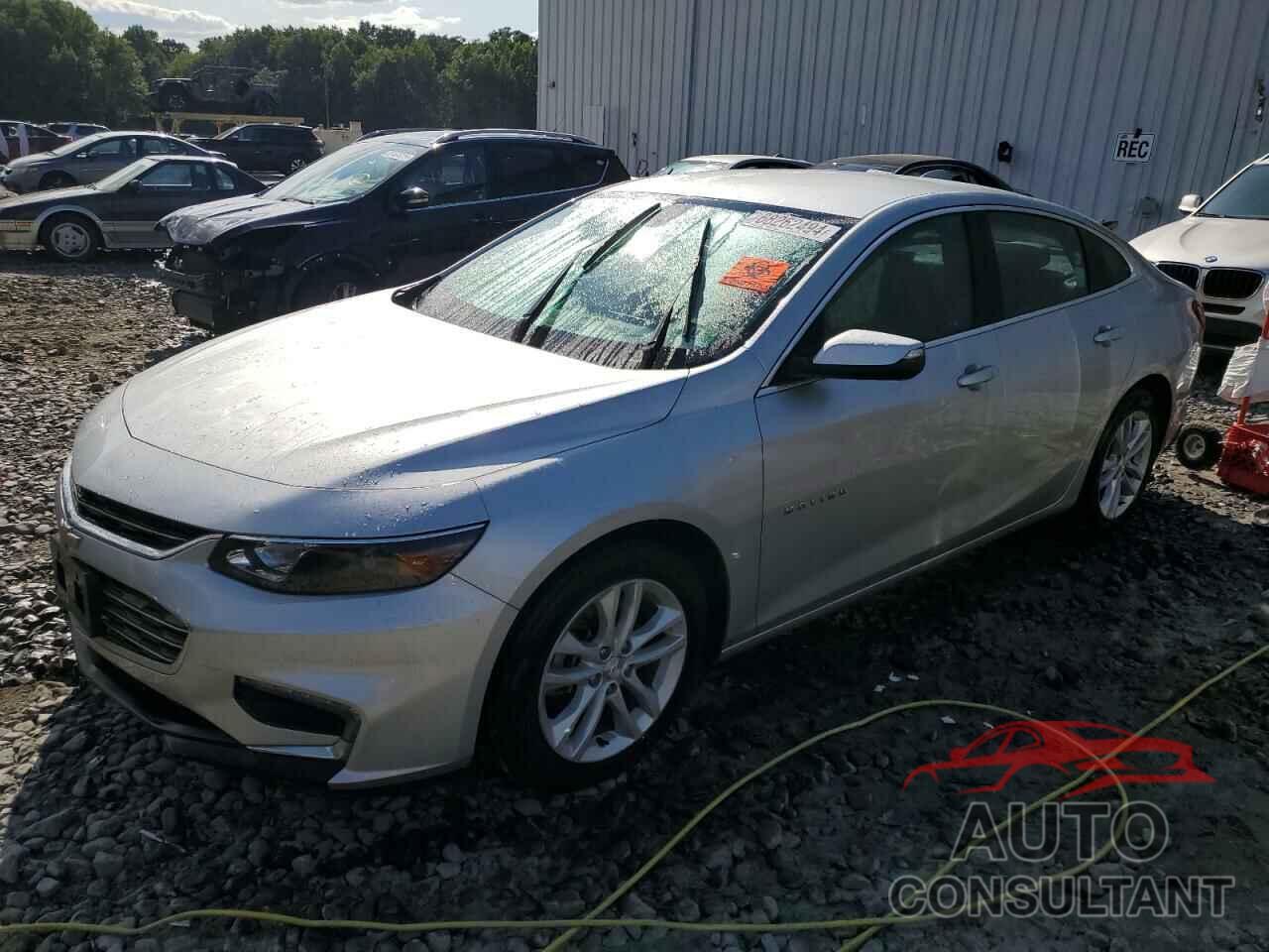 CHEVROLET MALIBU 2018 - 1G1ZD5ST1JF244005