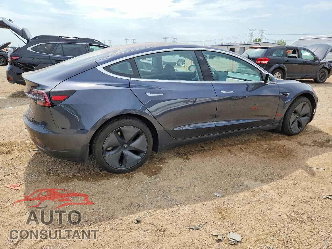 TESLA MODEL 3 2018 - 5YJ3E1EB8JF091021