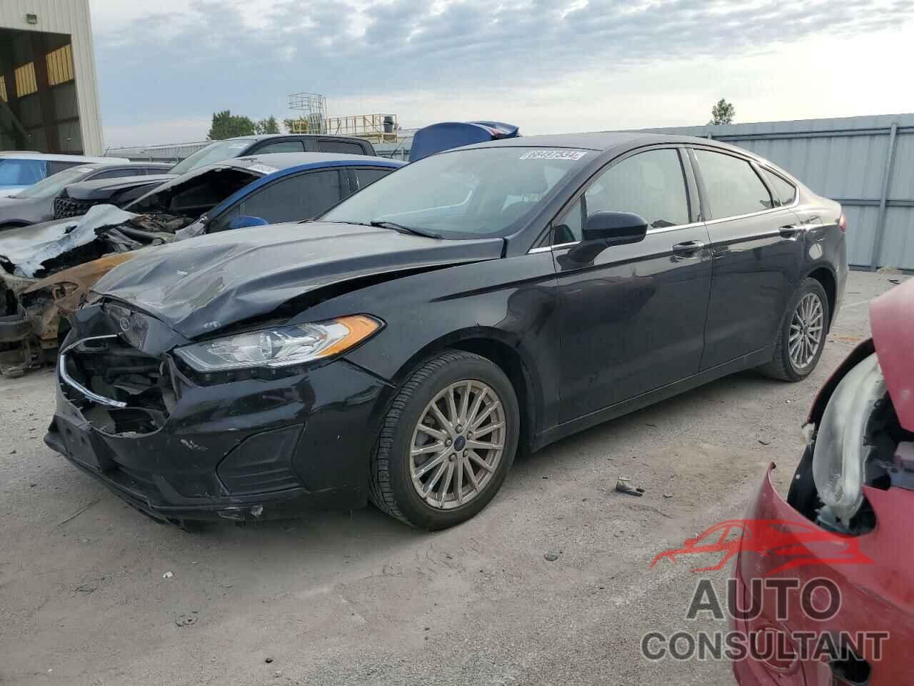 FORD FUSION 2019 - 3FA6P0H74KR142979