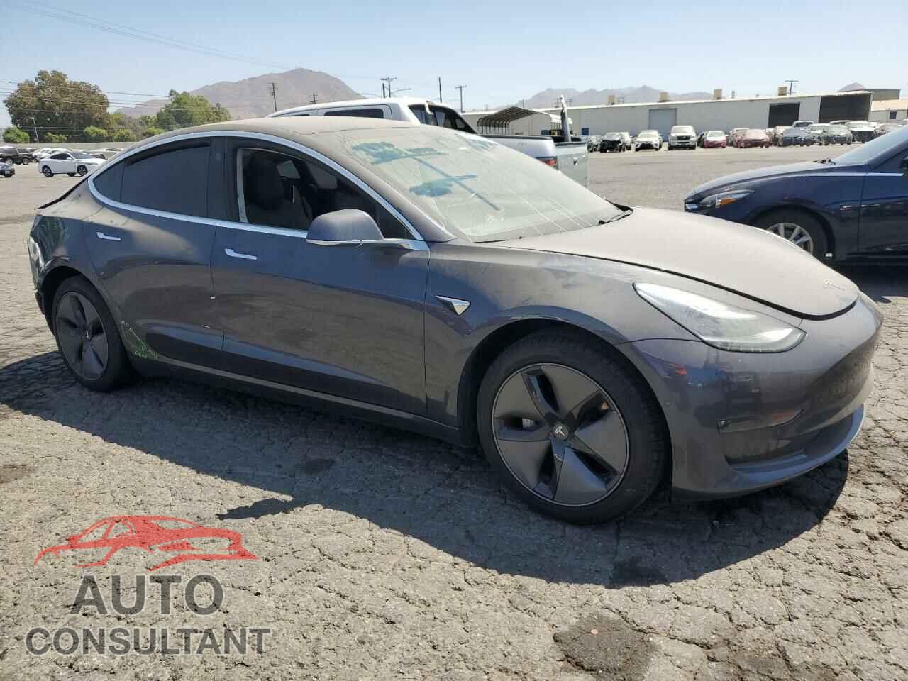 TESLA MODEL 3 2018 - 5YJ3E1EA1JF153477