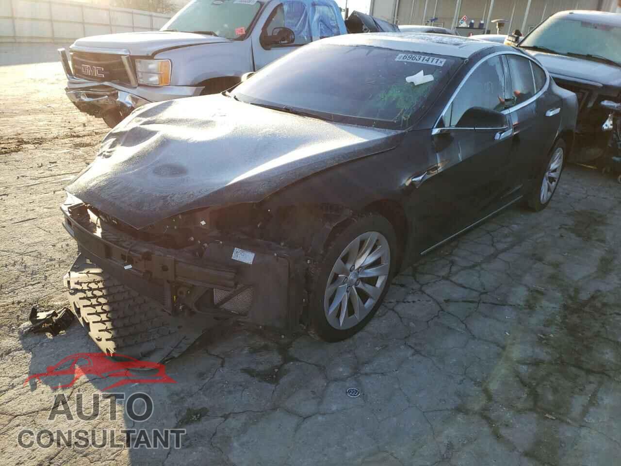 TESLA MODEL S 2019 - 5YJSA1E2XKF305578