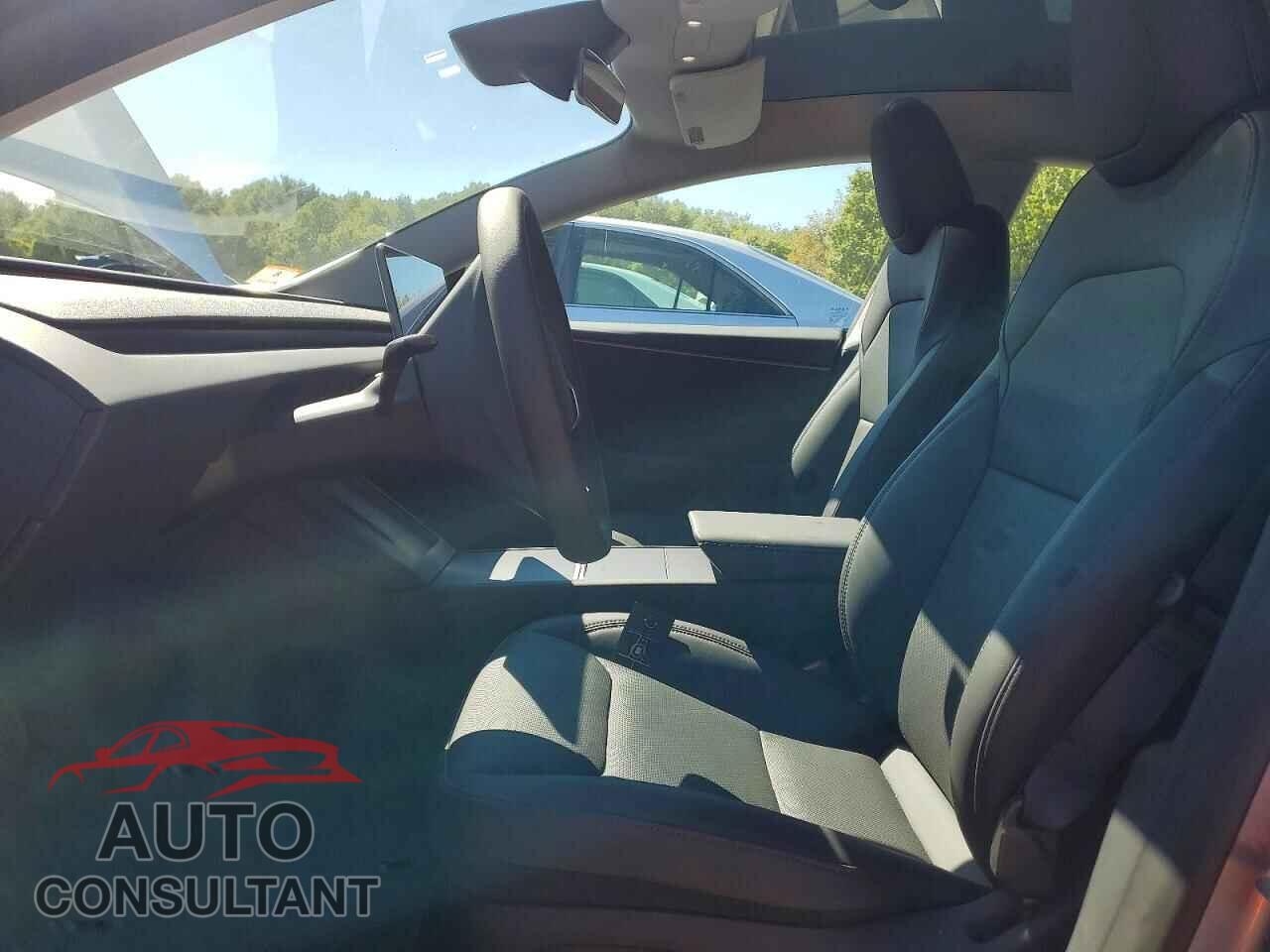TESLA MODEL 3 2026 - 5YJ3E1EB3TF216168