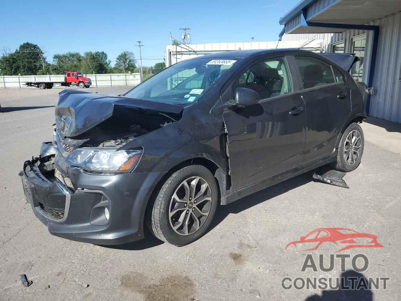 CHEVROLET SONIC 2017 - 1G1JC5SB8H4123260