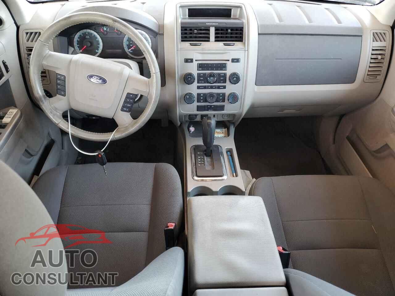 FORD ESCAPE 2010 - 1FMCU0DG4AKB30129