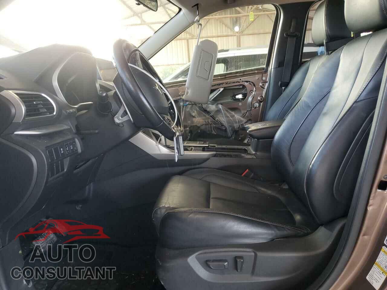 MITSUBISHI ECLIPSE 2018 - JA4AT5AA9JZ044165