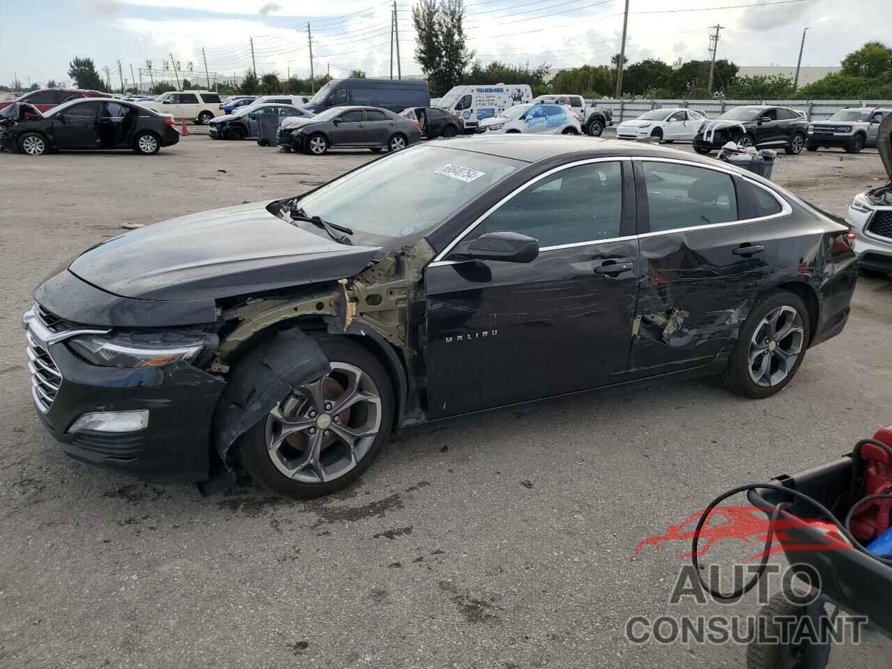 CHEVROLET MALIBU 2021 - 1G1ZD5ST6MF067780