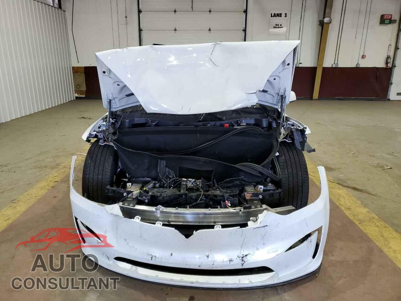 TESLA MODEL X 2023 - 7SAXCDE5XPF396163