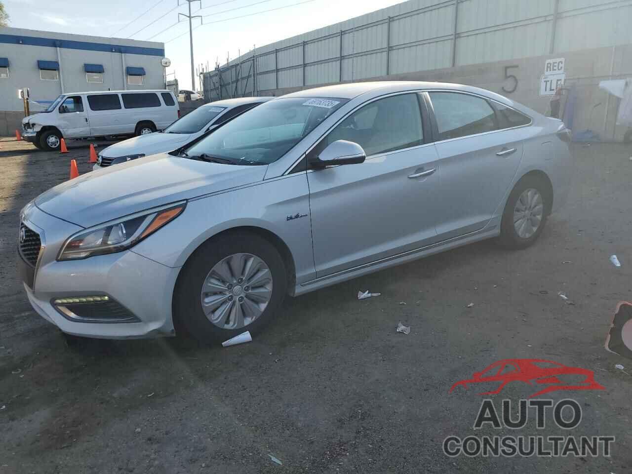 HYUNDAI SONATA 2017 - KMHE24L1XHA059585