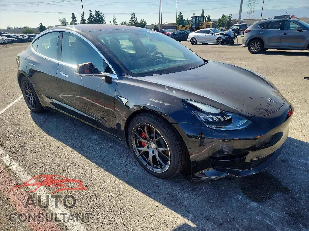 TESLA MODEL 3 2018 - 5YJ3E1EB7JF083833
