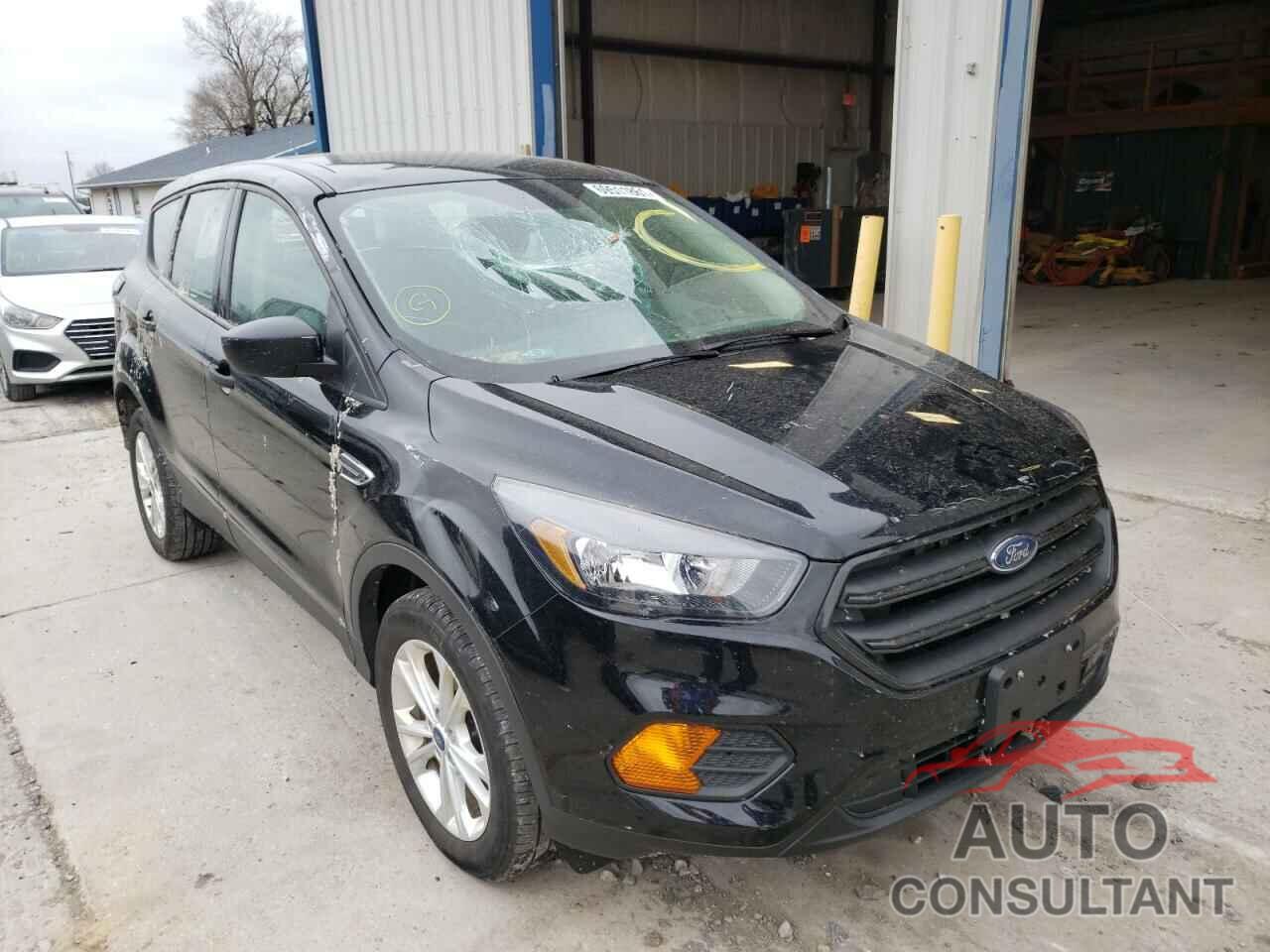 FORD ESCAPE 2018 - 1FMCU0F71JUD00299