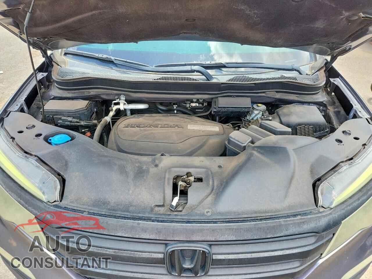 HONDA PILOT 2017 - 5FNYF5H36HB009876