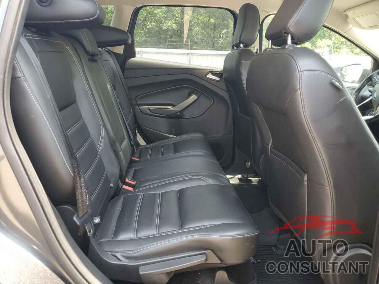 FORD ESCAPE 2019 - 1FMCU9HD7KUA01098