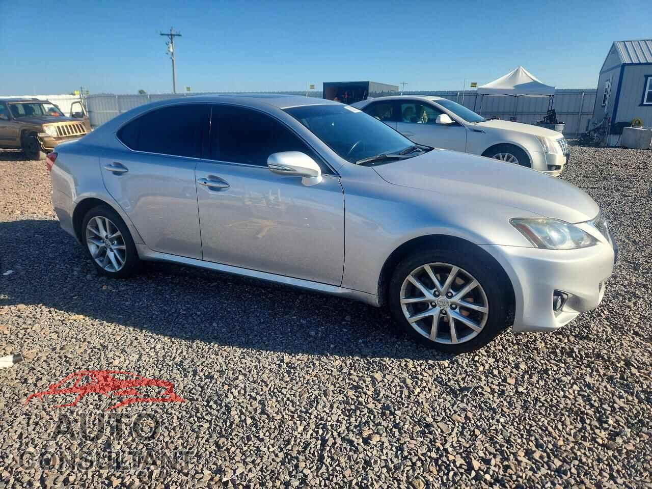 LEXUS IS 2012 - JTHCF5C23C2035743