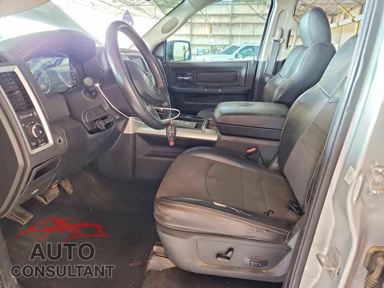 DODGE RAM 1500 2012 - 1C6RD7HT3CS187561