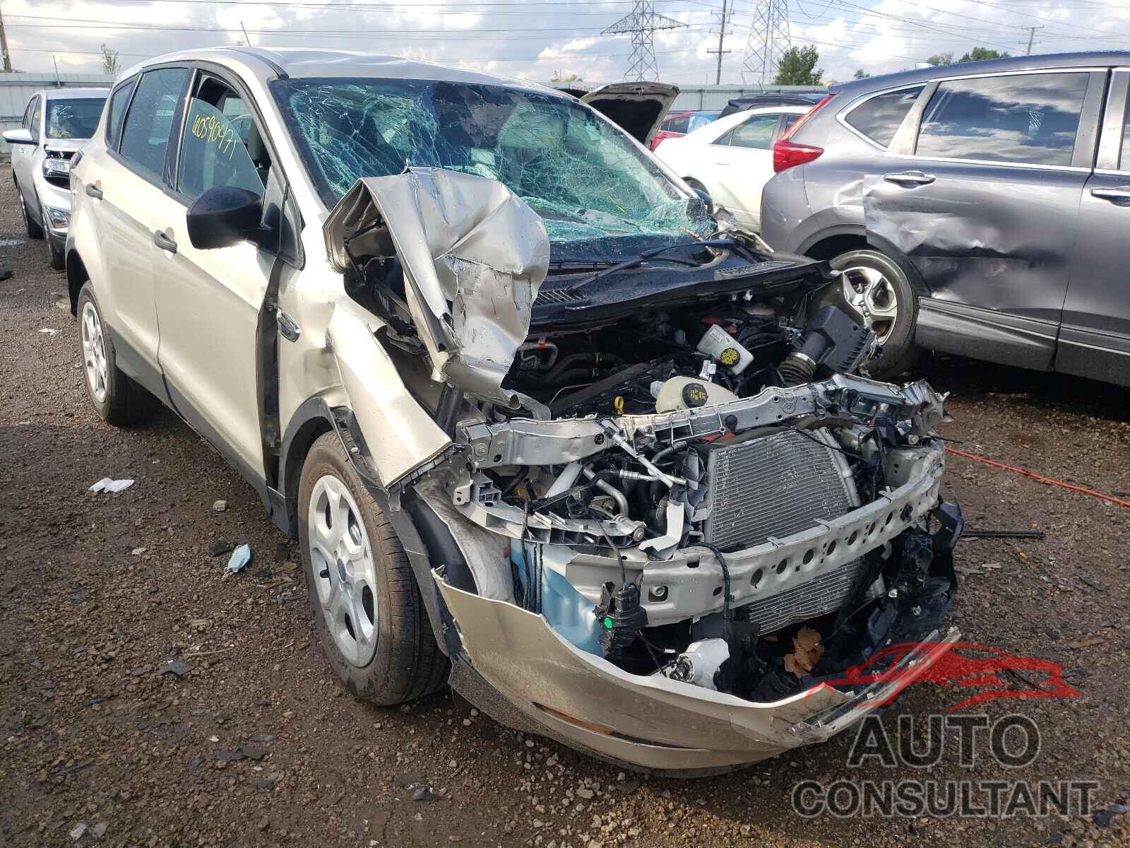 FORD ESCAPE 2017 - 1FMCU0F76HUC93361