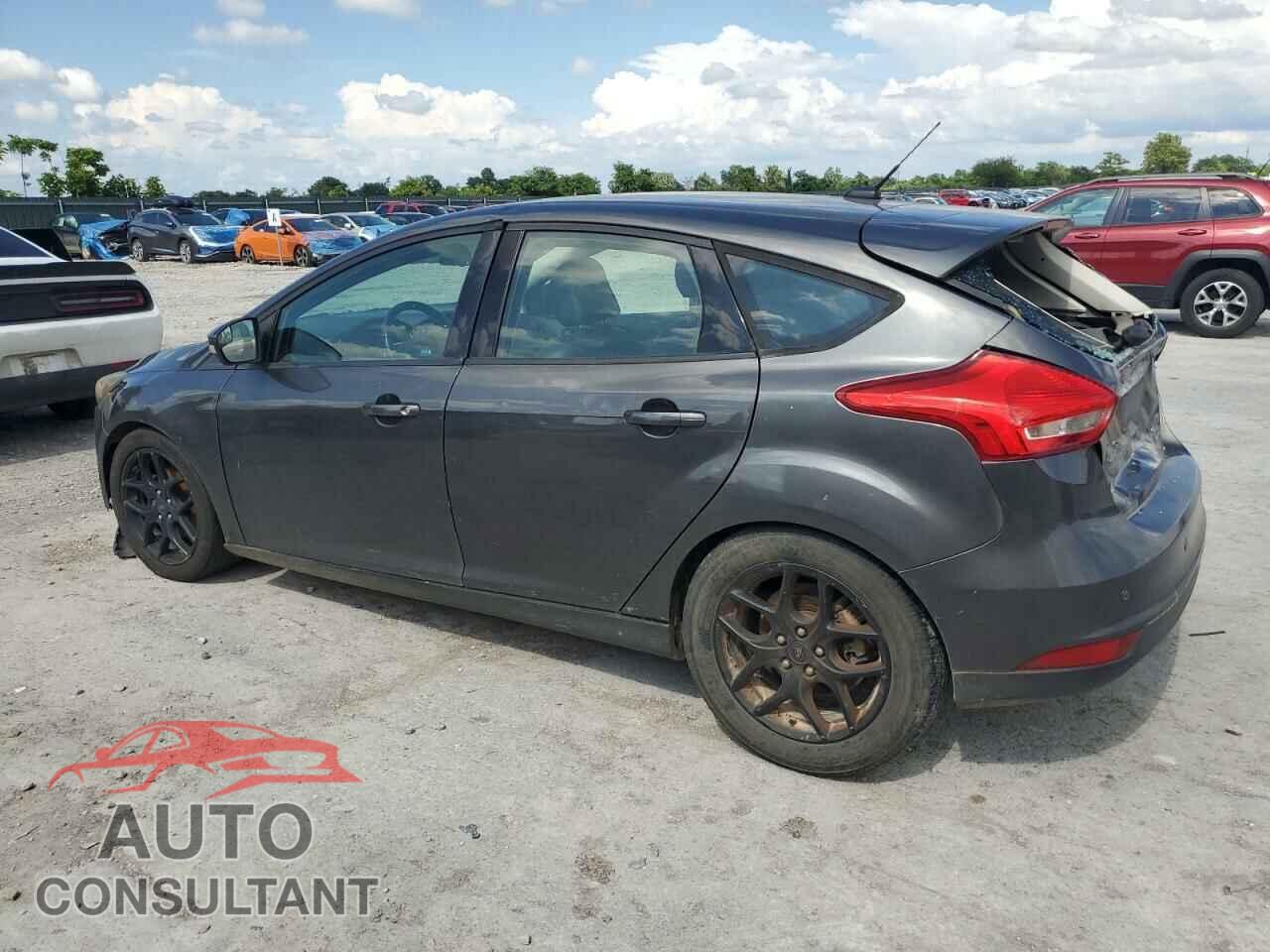 FORD FOCUS 2016 - 1FADP3K25GL329787