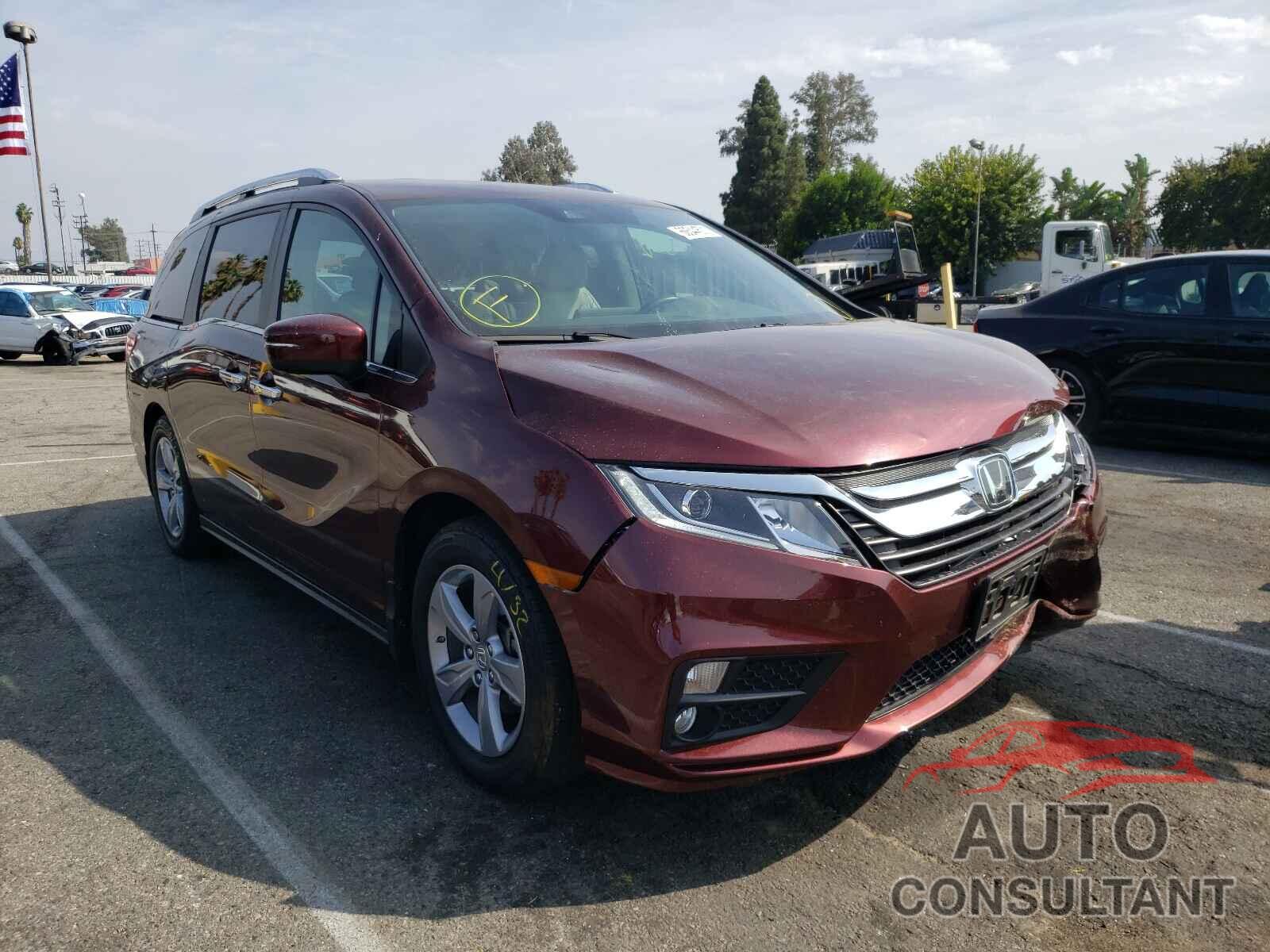 HONDA ODYSSEY 2018 - 5FNRL6H77JB041277