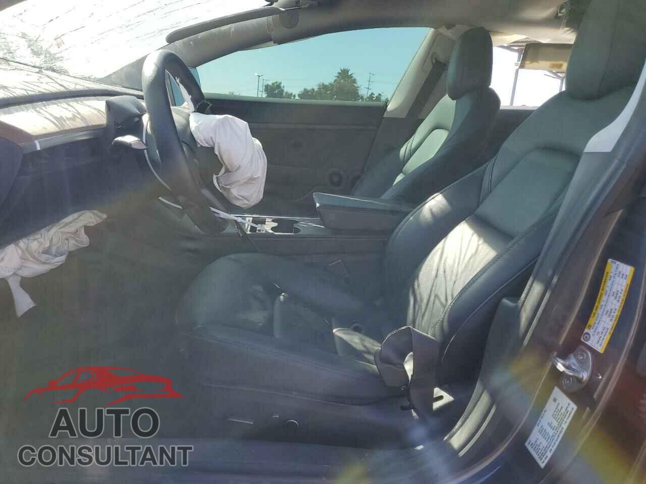 TESLA MODEL 3 2021 - 5YJ3E1EAXMF930226