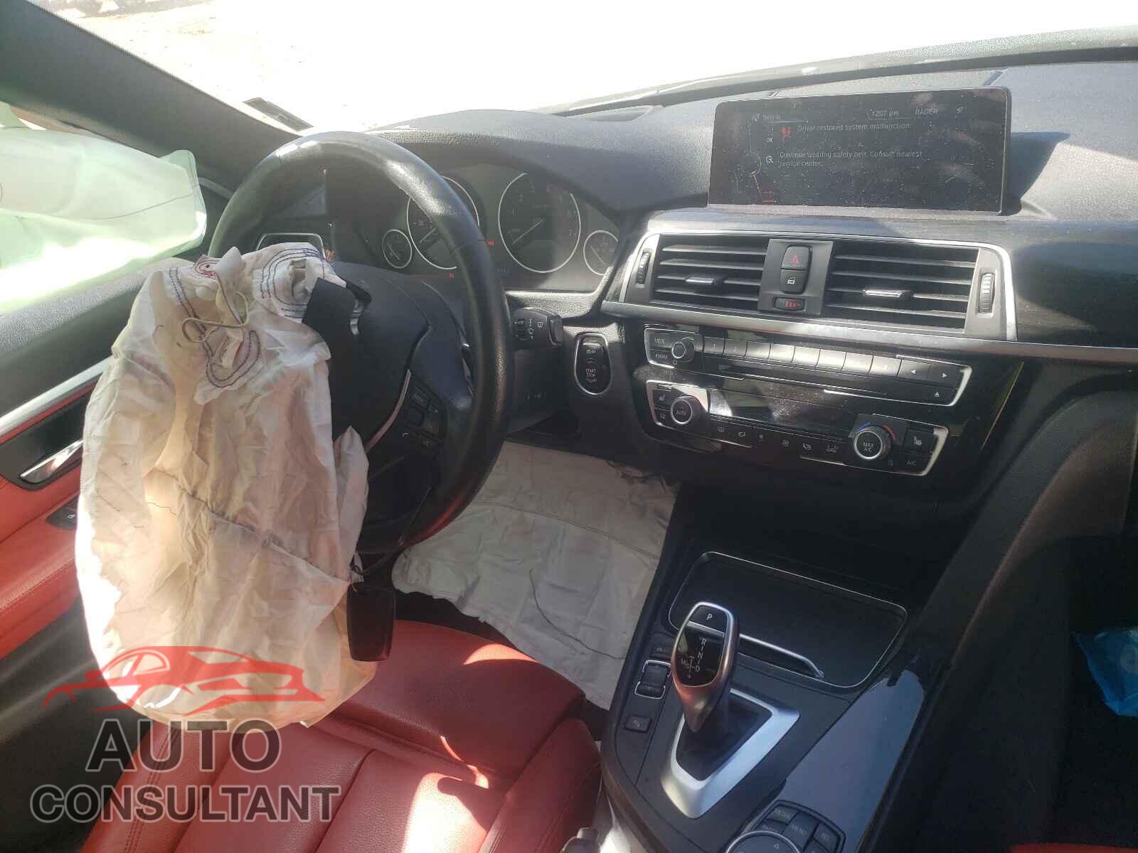 BMW 3 SERIES 2016 - WBA8E3G5XGNU01850