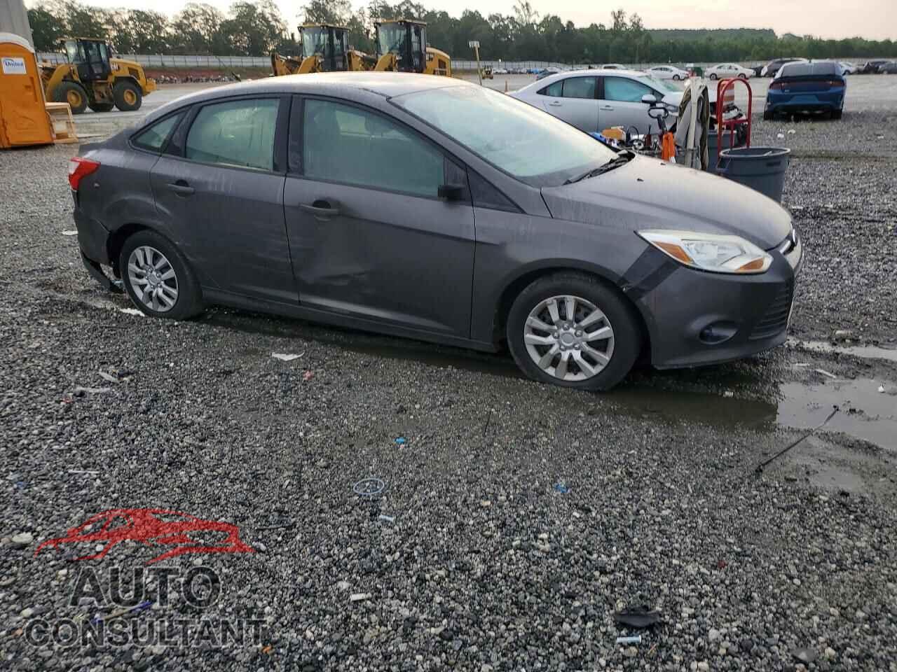 FORD FOCUS 2013 - 1FADP3E24DL206702