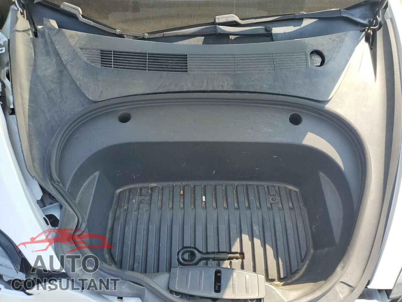 TESLA MODEL 3 2021 - 5YJ3E1EA2MF021140