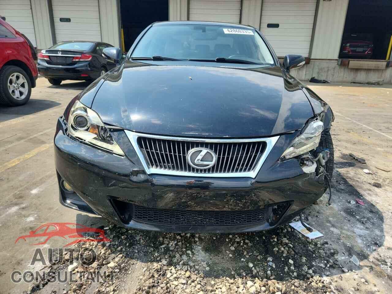 LEXUS IS 2011 - JTHCF5C28B5044712