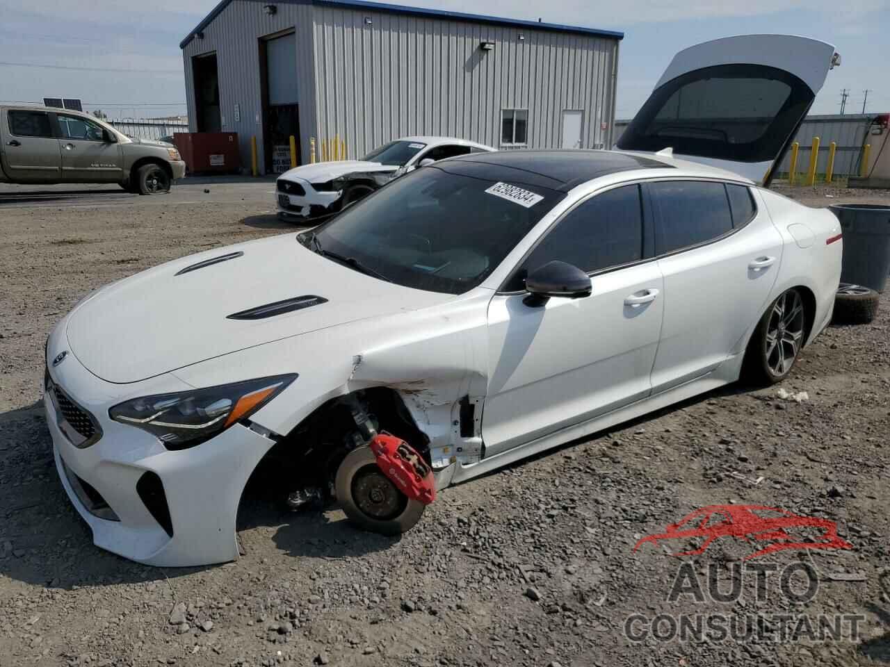 KIA STINGER 2018 - KNAE55LC4J6036649