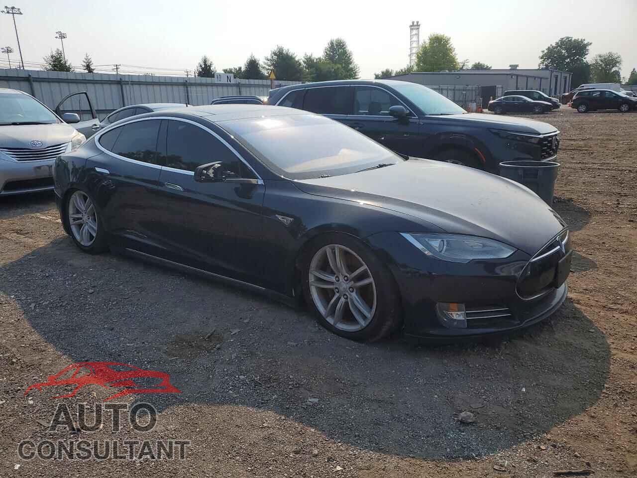 TESLA MODEL S 2013 - 5YJSA1CN9DFP05163