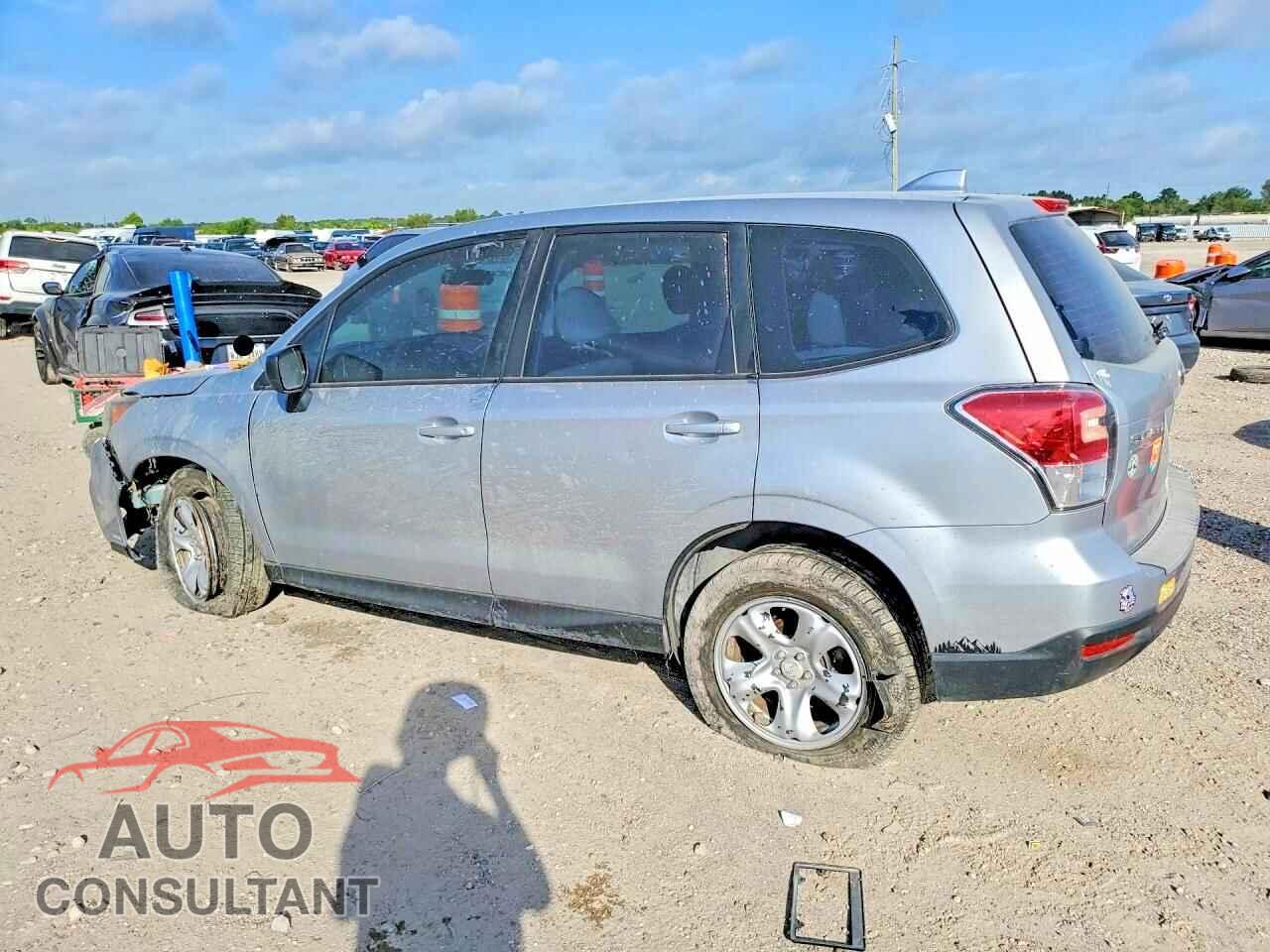 SUBARU FORESTER 2018 - JF2SJAAC7JG443843