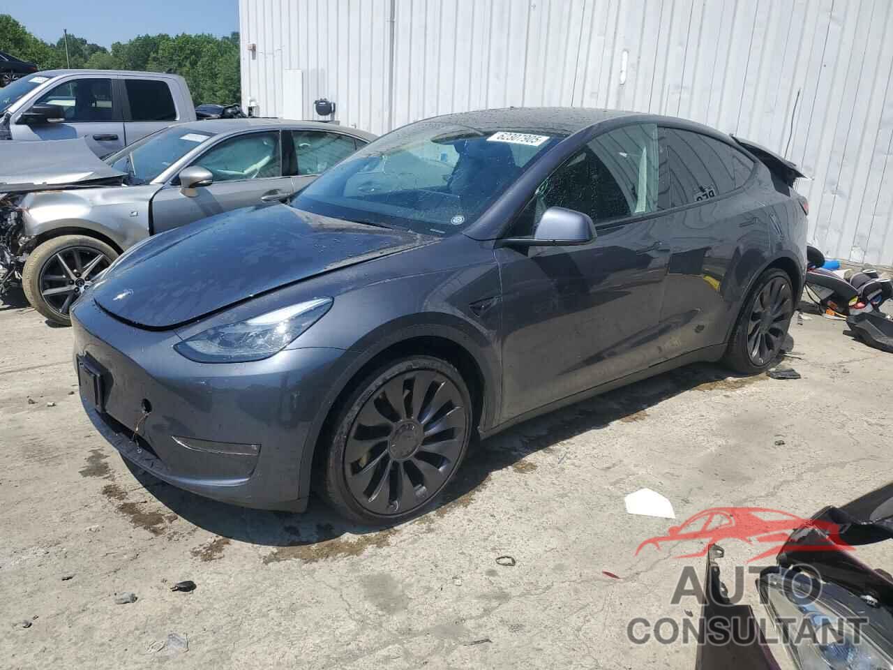 TESLA MODEL Y 2023 - 7SAYGDEF0PF914637