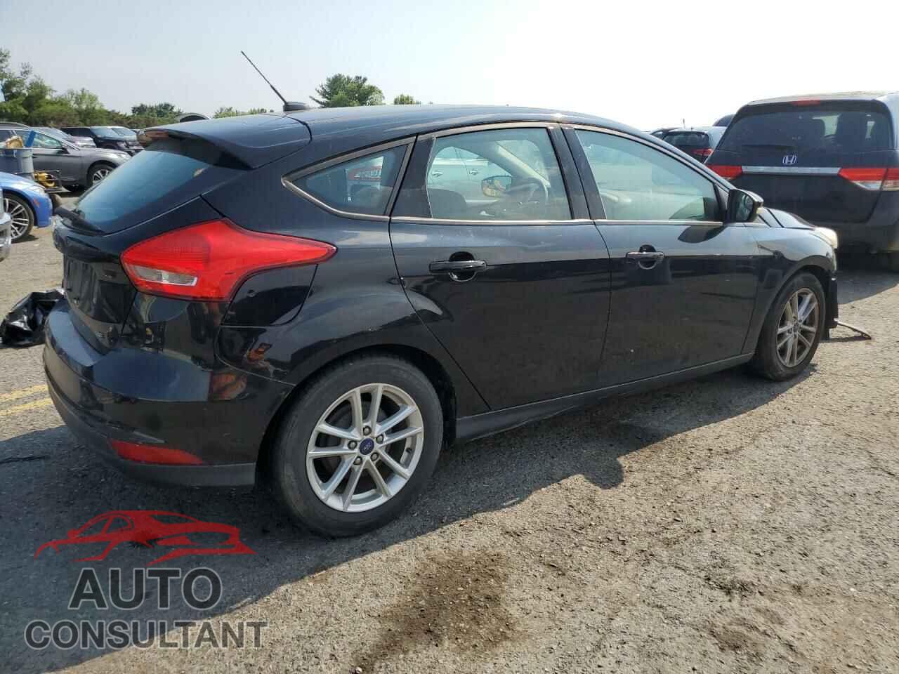 FORD FOCUS 2017 - 1FADP3K22HL246464