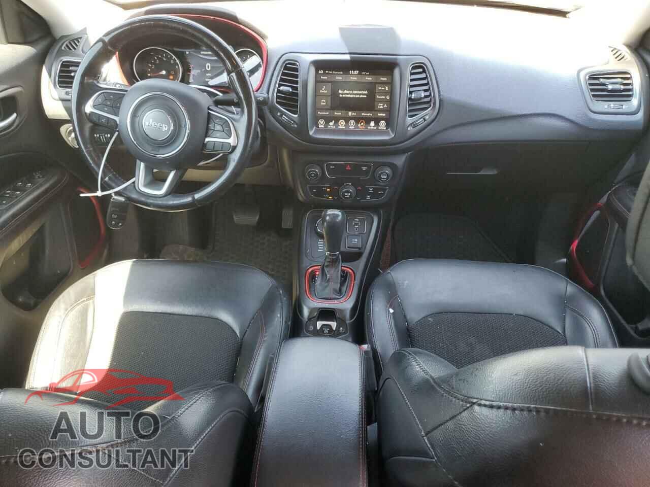 JEEP COMPASS 2018 - 3C4NJDDB2JT419302