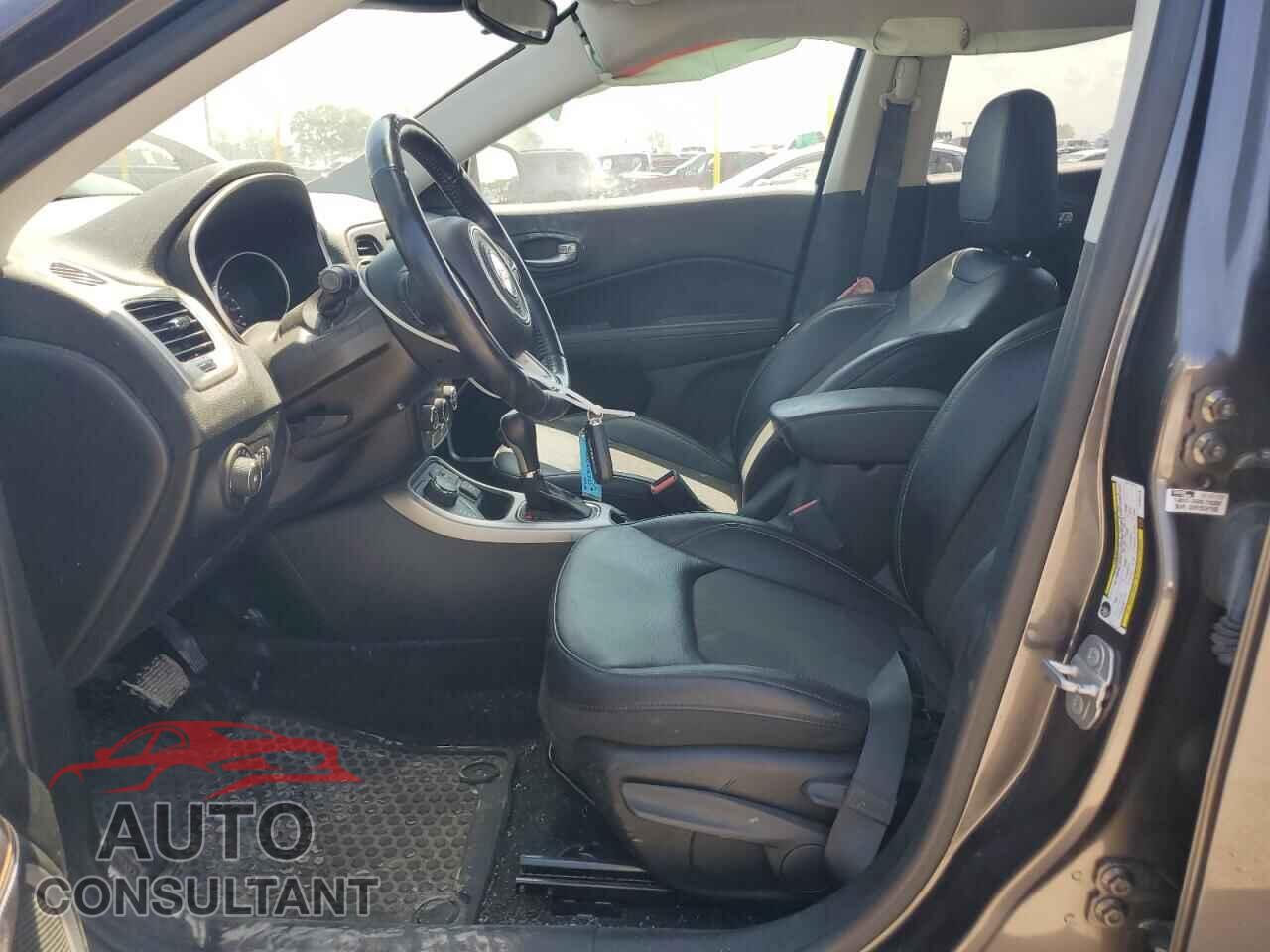 JEEP COMPASS 2018 - 3C4NJDBB9JT252519