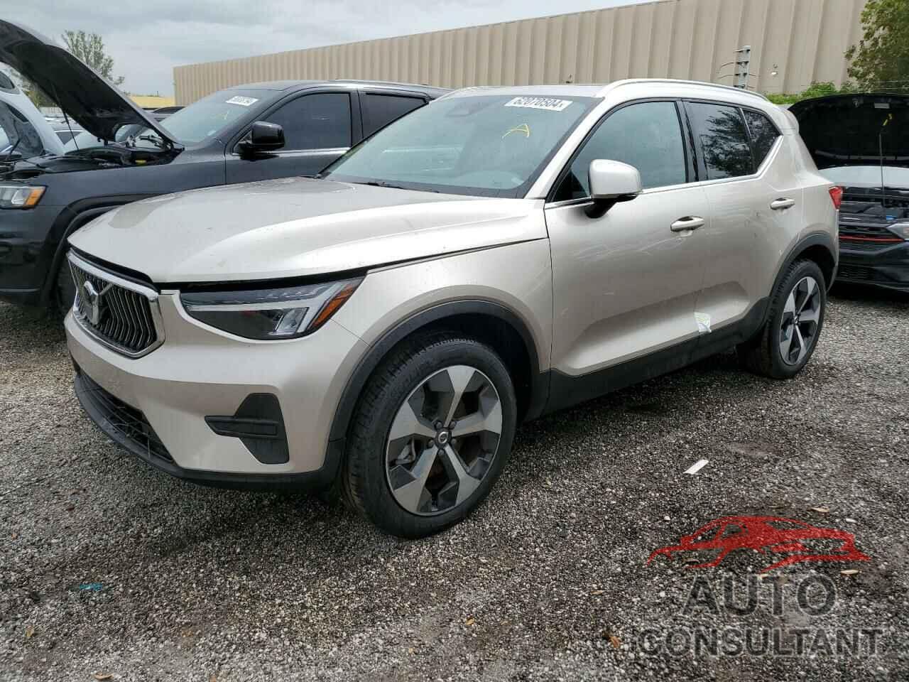 VOLVO XC40 CORE 2024 - YV4L12UK4R2357844