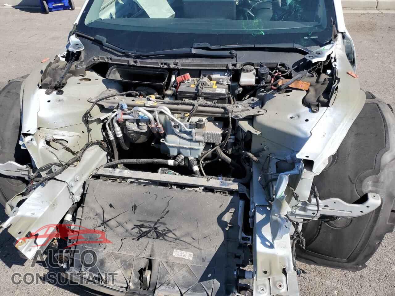 TESLA MODEL 3 2018 - 5YJ3E1EA1JF040077