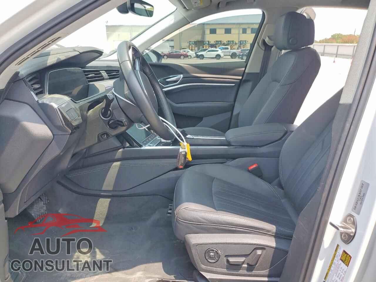 AUDI E-TRON 2022 - WA1AAAGEXNB007777