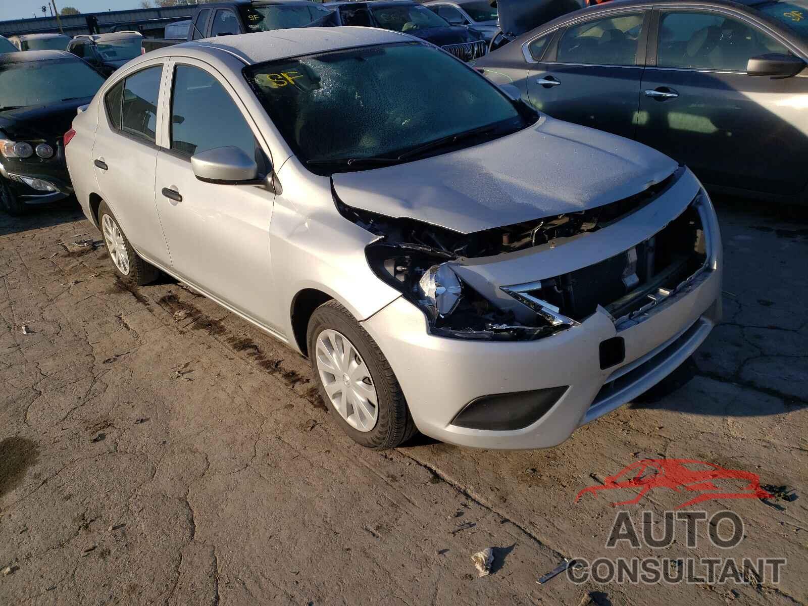 NISSAN VERSA 2019 - 3N1CN7AP5KL826208