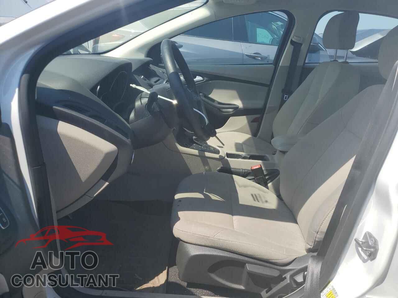 FORD FOCUS 2017 - 1FADP3F29HL262767
