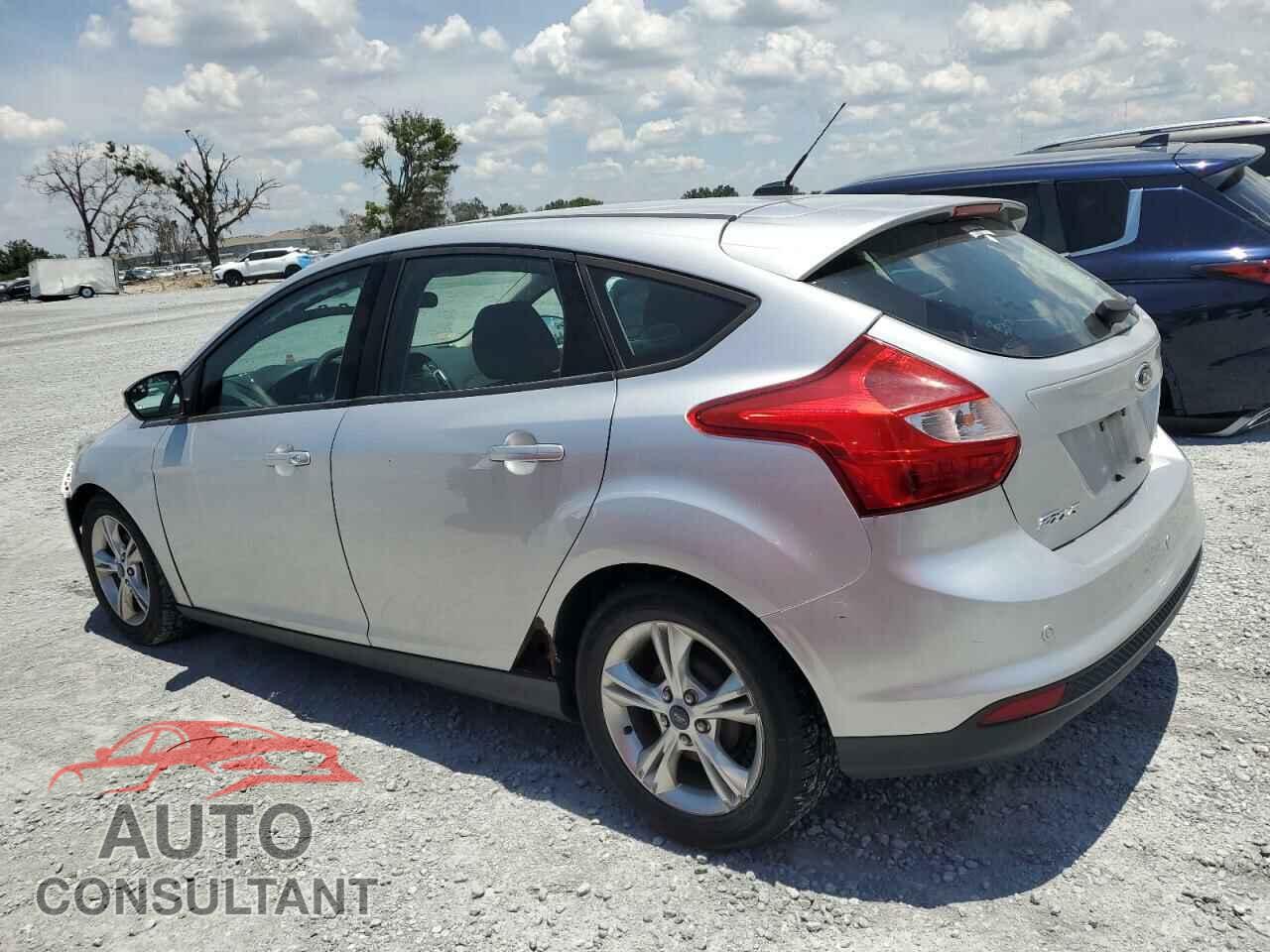 FORD FOCUS 2014 - 1FADP3K28EL261840
