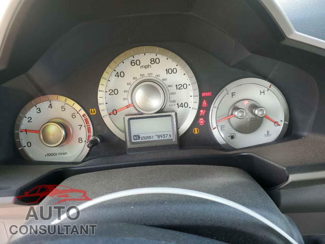 HONDA PILOT 2011 - 5FNYF4H93BB018346