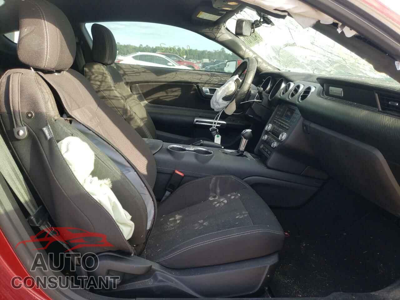 FORD MUSTANG 2018 - 1FA6P8TH8J5113825
