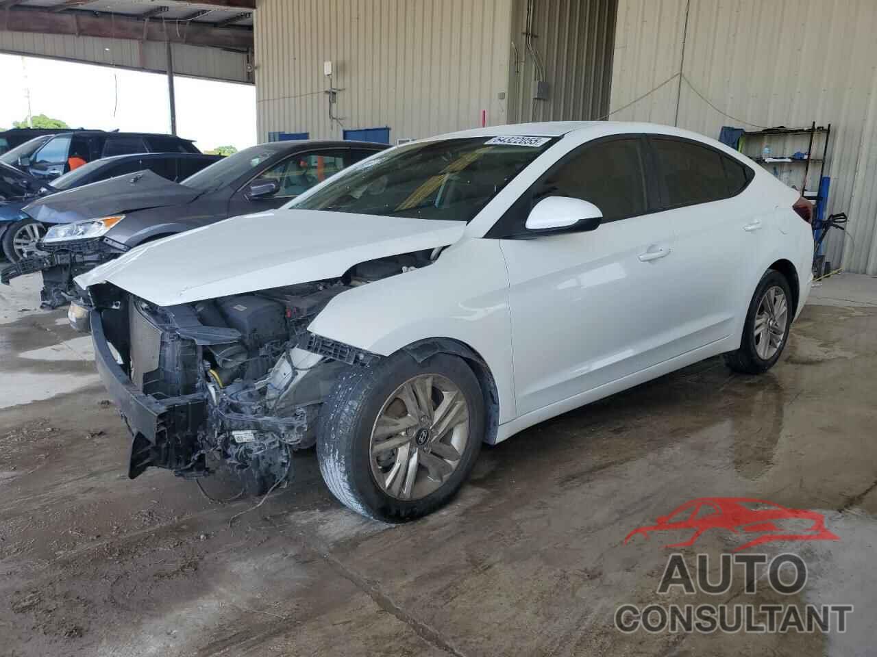 HYUNDAI ELANTRA 2019 - 5NPD84LF5KH478907