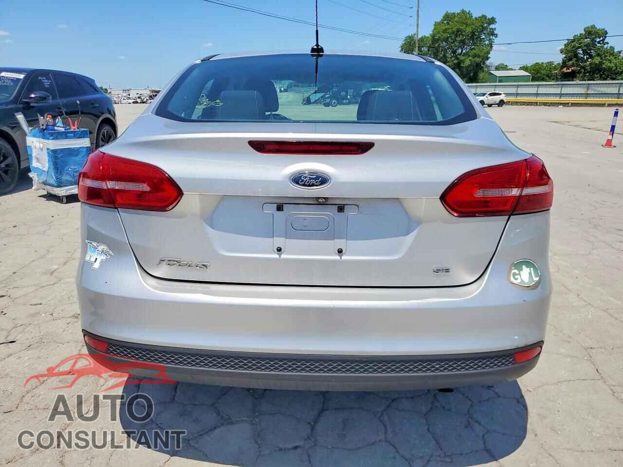 FORD FOCUS 2017 - 1FADP3F22HL285484