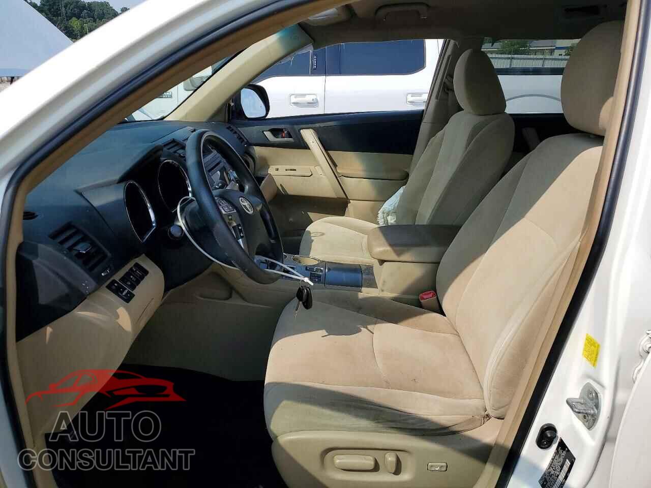 TOYOTA HIGHLANDER 2011 - 5TDBK3EH3BS046876