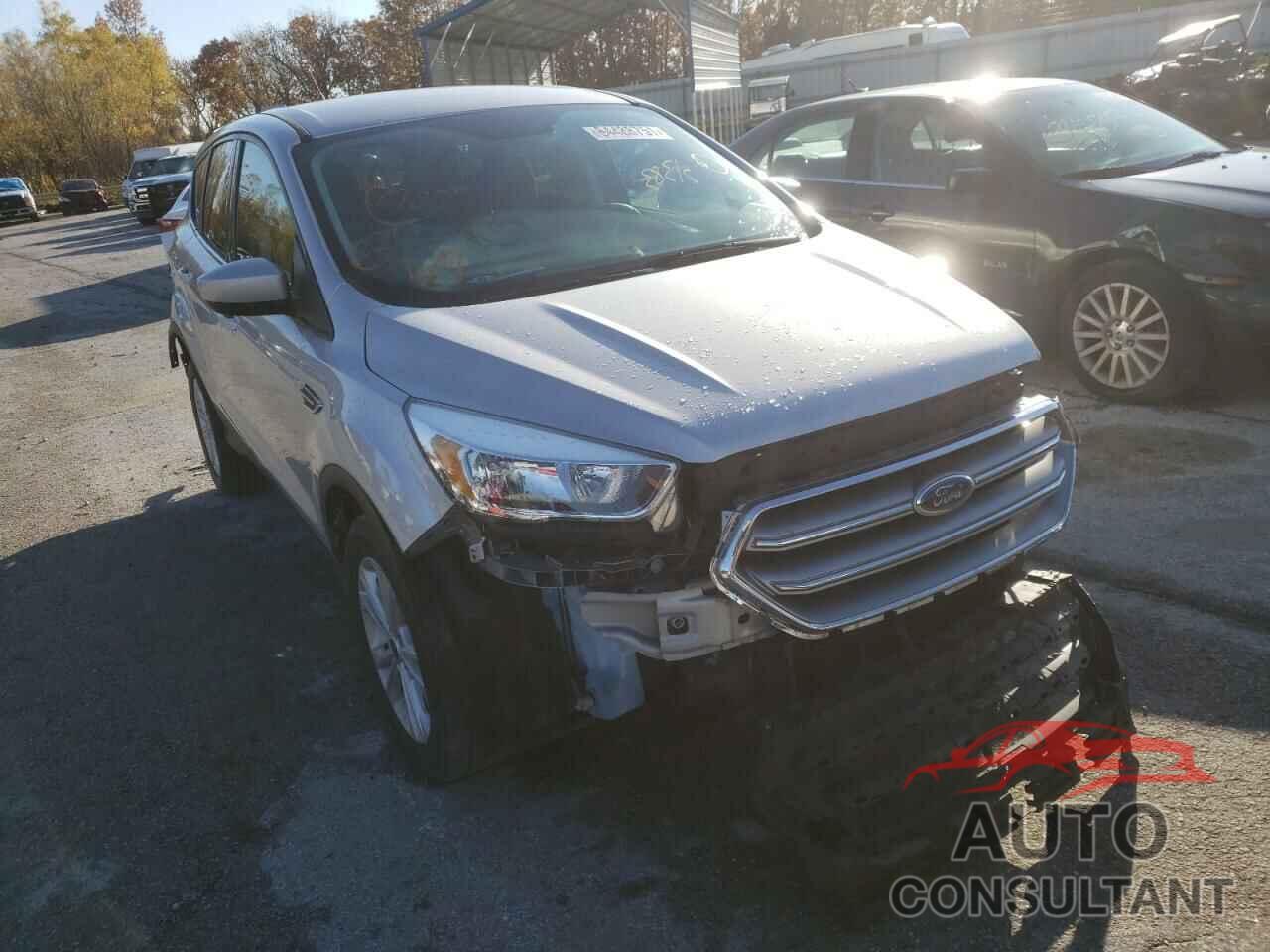 FORD ESCAPE 2017 - 1FMCU0GD7HUE61612