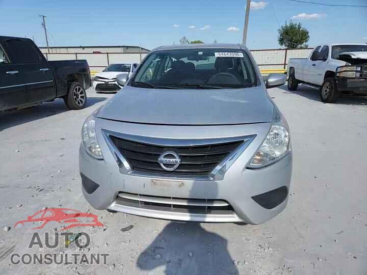 NISSAN VERSA 2018 - 3N1CN7AP8JK436918