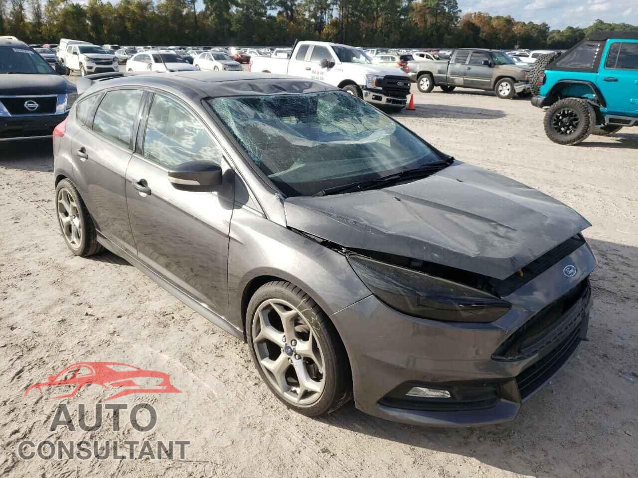 FORD FOCUS 2015 - 1FADP3L98FL256229