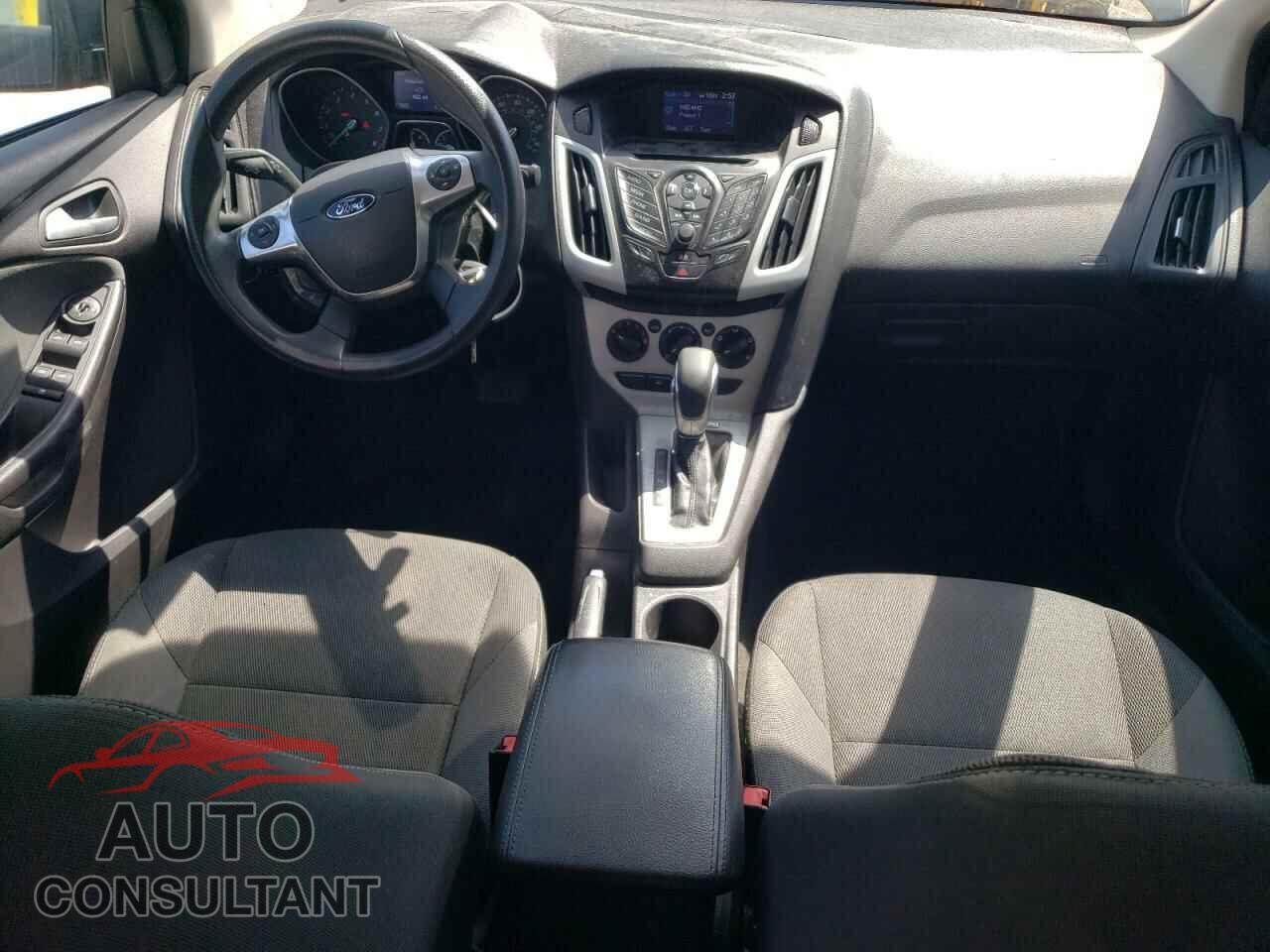 FORD FOCUS 2014 - 1FADP3F29EL158372