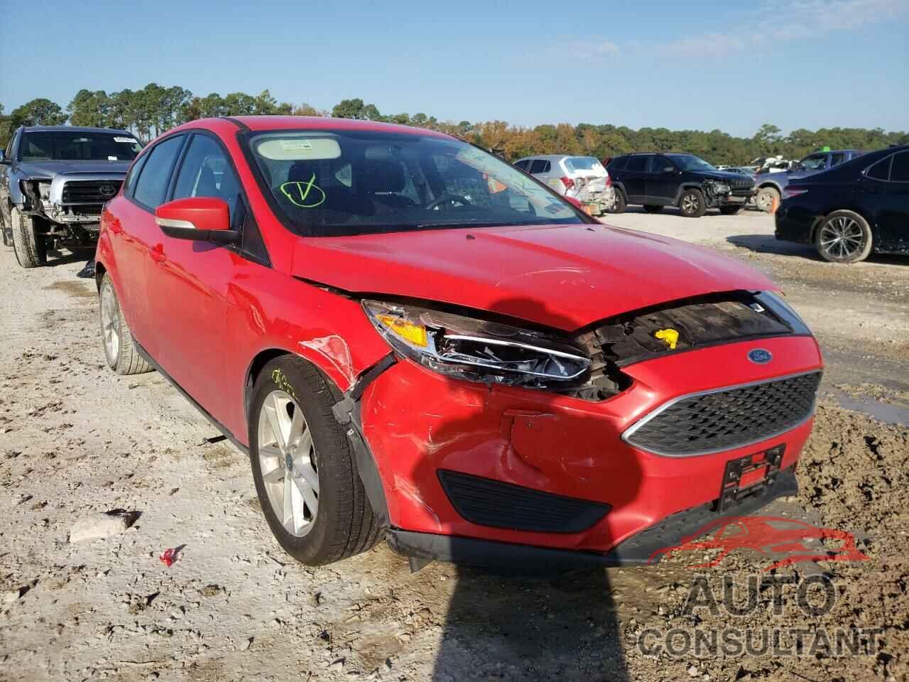 FORD FOCUS 2017 - 1FADP3K26HL216240